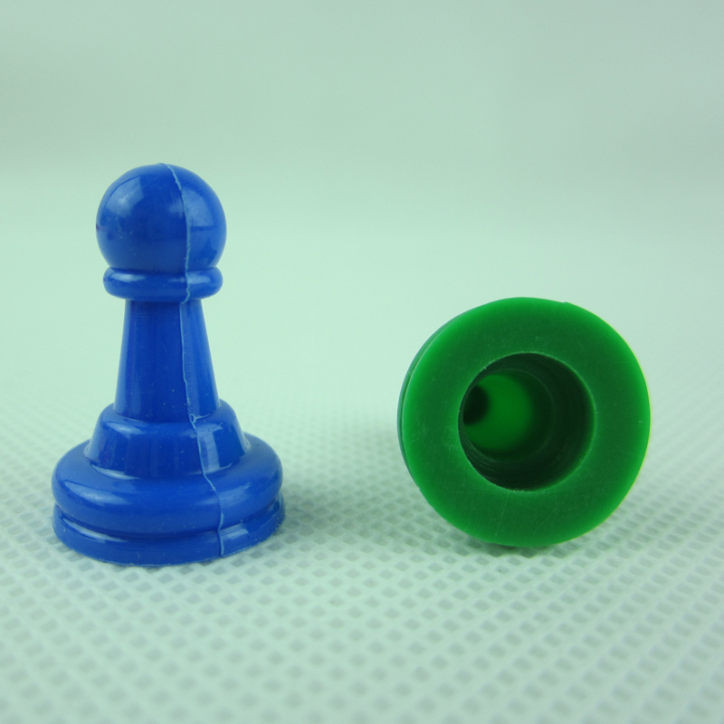 ゲームボードプレーヤー用プラスチックチェス,24x16mm, - Board Game Monopoly のレビューと価格